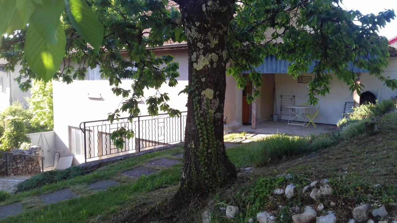 Apartmán Cote Jardin Saint-Jean-en-Royans Exteriér fotografie